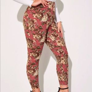 PLUS SIZE PINKY MAUVE FLORAL 🌺 PRINT LEGGING